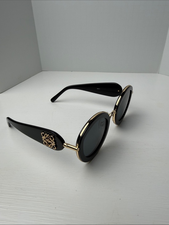 Loewe Accessories - Loewe Black and Gold Round Sunglasses